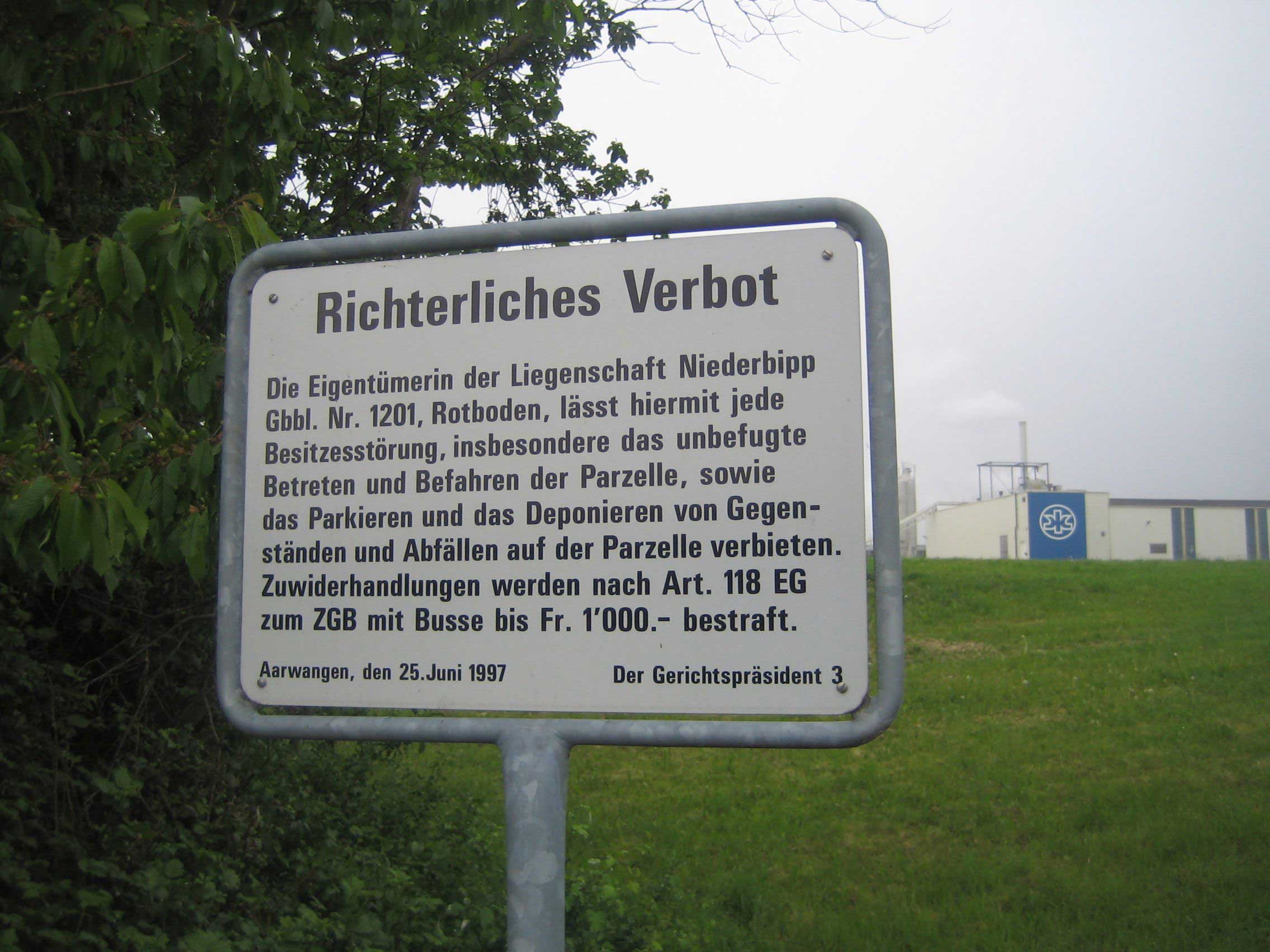 Rotboden: Betreten verboten. 