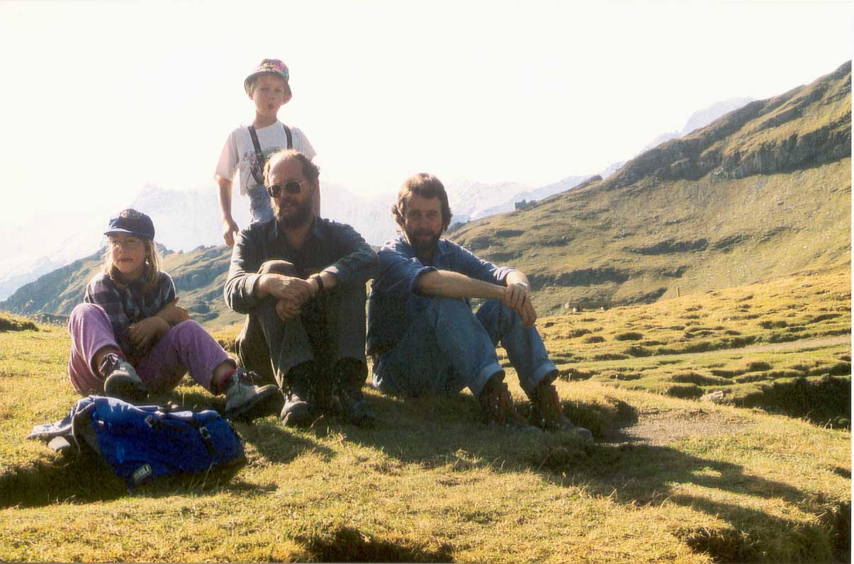 Am Bachsee v.l. Ren, Ursula, Toni Feller, Eduard